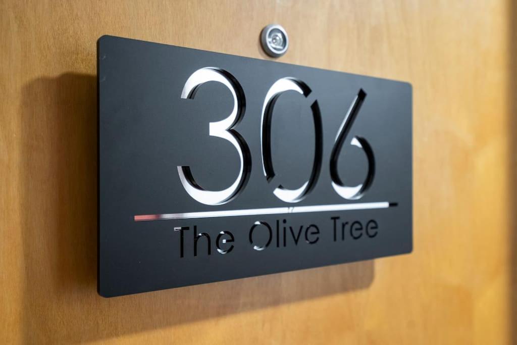 The Olive Tree Luxury City Apartment With Balcony And Private Parking Leicester Ngoại thất bức ảnh